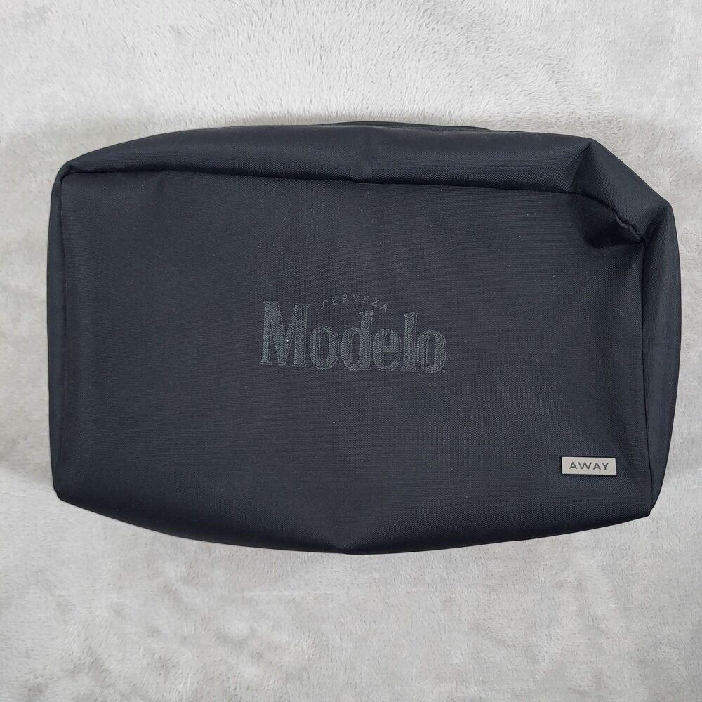 AWAY Toiletry Pouch Travel Bag Modelo Logo Black Cosmetics Makeup Full Zip Case